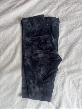 Lululemon grey/black tie dye align leggings - size 4